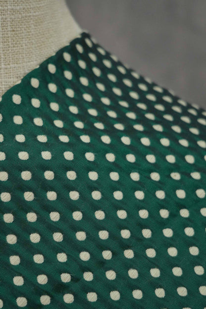 Tissu jacquard réversible : pois verts et blancs, 165 cm de large