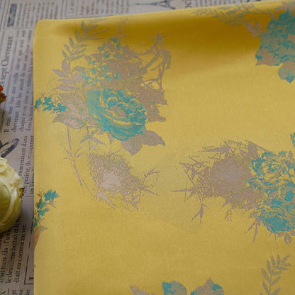 Tissu jacquard brocart style palais rétro : 150 cm de large, polyester pour robe
