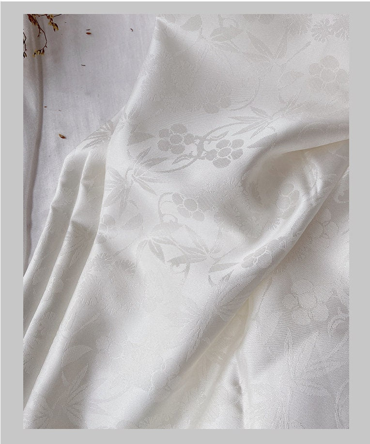 Floral Jacquard Satin Fabric: Two-Sided Yarn-Dyed Cosplay Costume Material