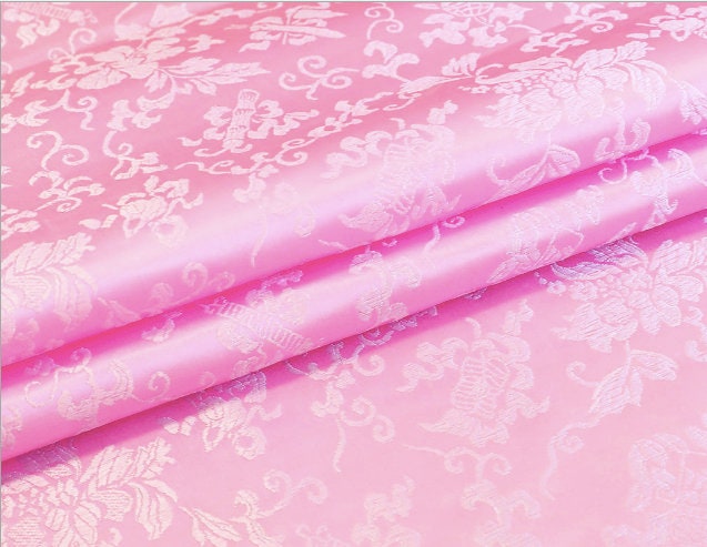Tissu brocart à motifs floraux : Damas jacquard en soie et rayonne de 89 cm de large - Couture, matelassage, ameublement
