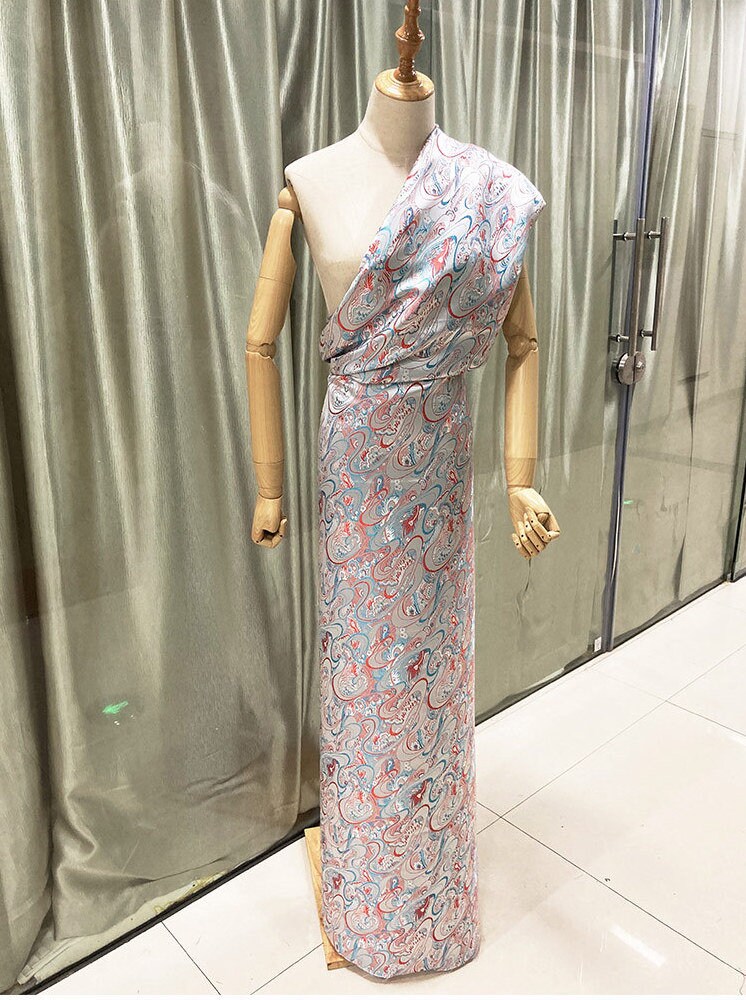 Tissu ethnique en brocart de soie : Jacquard pour robe mongole (au mètre)