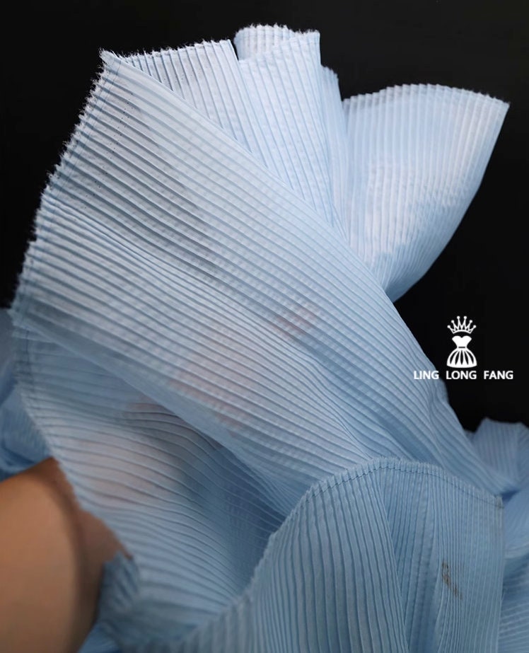 Pleated Crepe Fabric: 59" Wide Polyester Texture for Gowns & Events