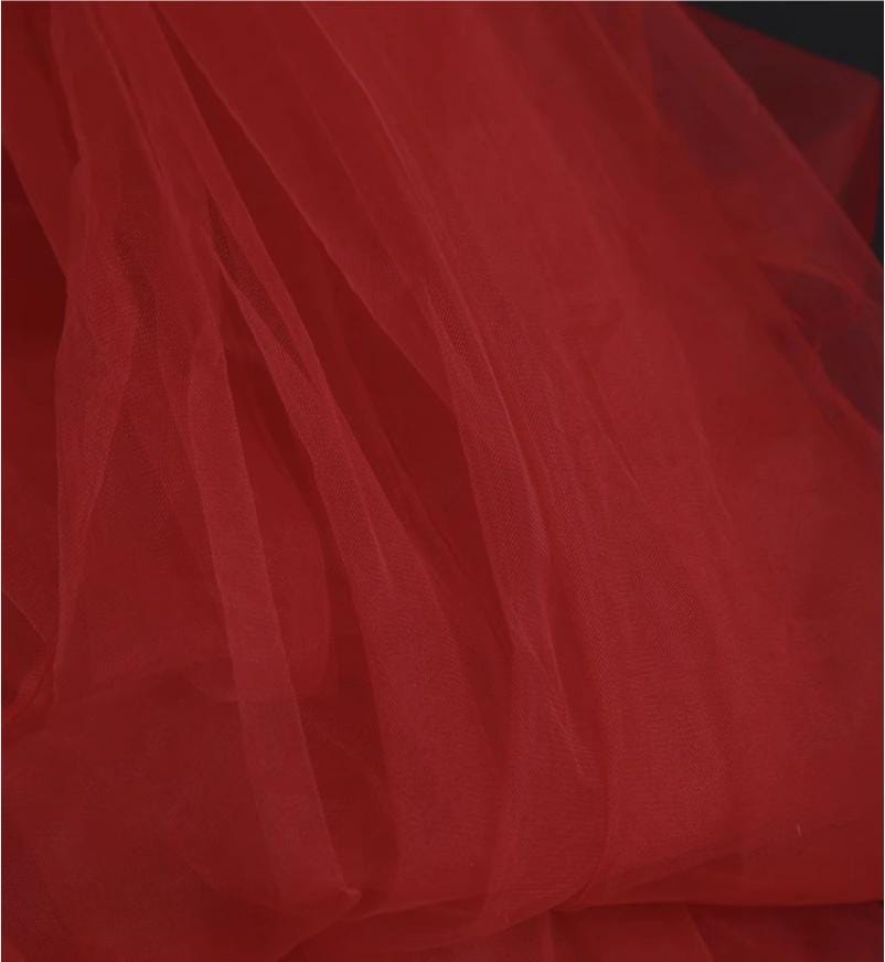 Tissu en maille transparente rouge ��" Gaze de polyester large