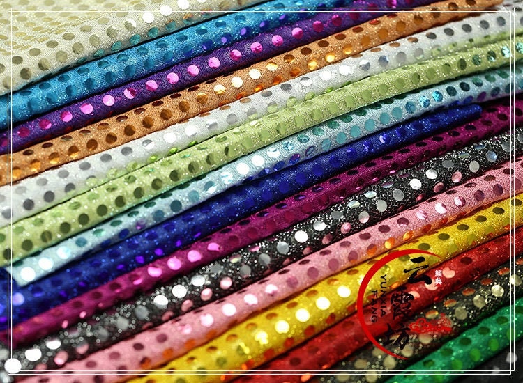 Tissu extensible en maille pailletée, 109 cm de large, pour costumes et couture de poupées, vendu au mètre.