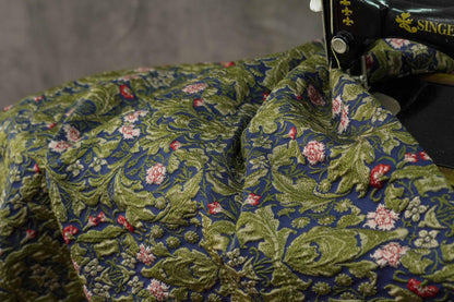 Tissu d'ameublement jacquard à motifs floraux : style victorien-édouardien, 140 cm de large