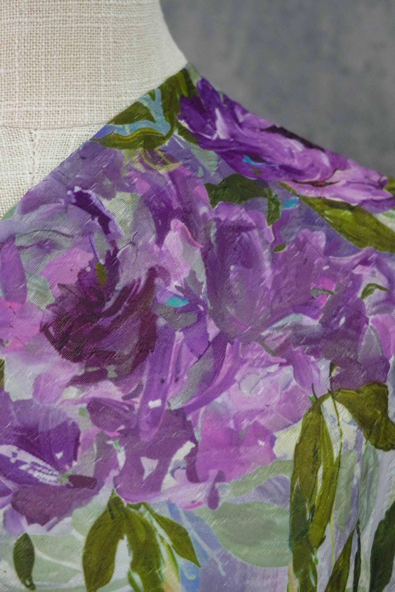 Silky Jacquard Fabric: Contrast Colors, Crafts, Upholstery, Costume
