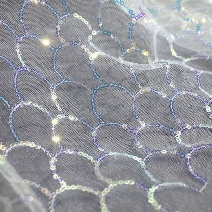 Tissu à paillettes écailles de sirène - 127 cm de large - Tissu de créateur brodé