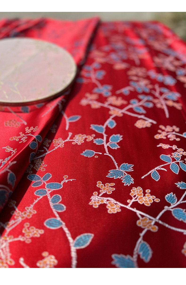 Grape Blossom Silk Brocade Fabric: 29.5"W Cheongsam Qipao Sewing