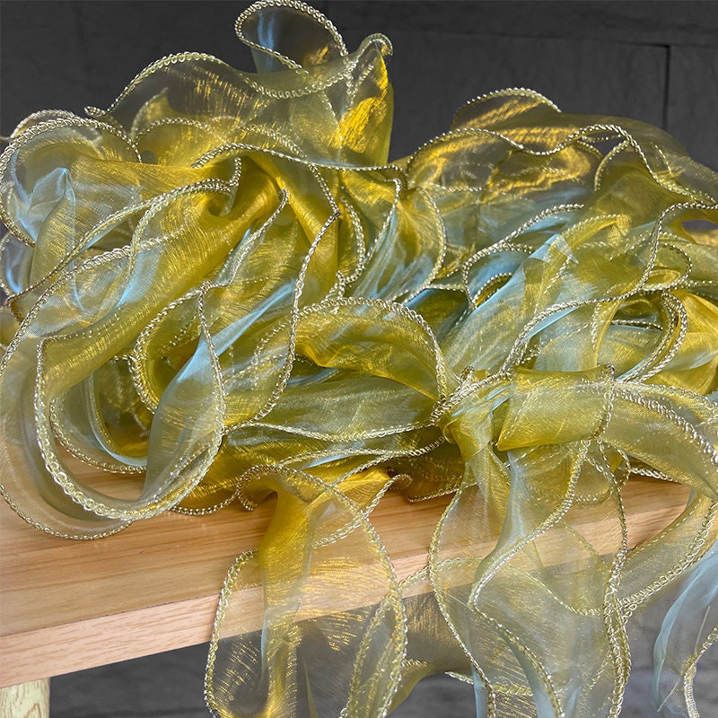 Tissu organza à volants sirène : bordure en dentelle 3D irisée, 5 cm de large
