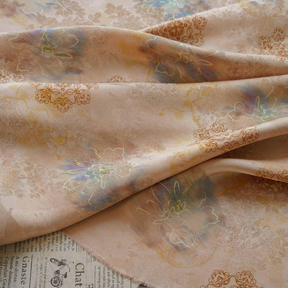 Tissu satiné style palais : imprimé floral, 140 cm de large