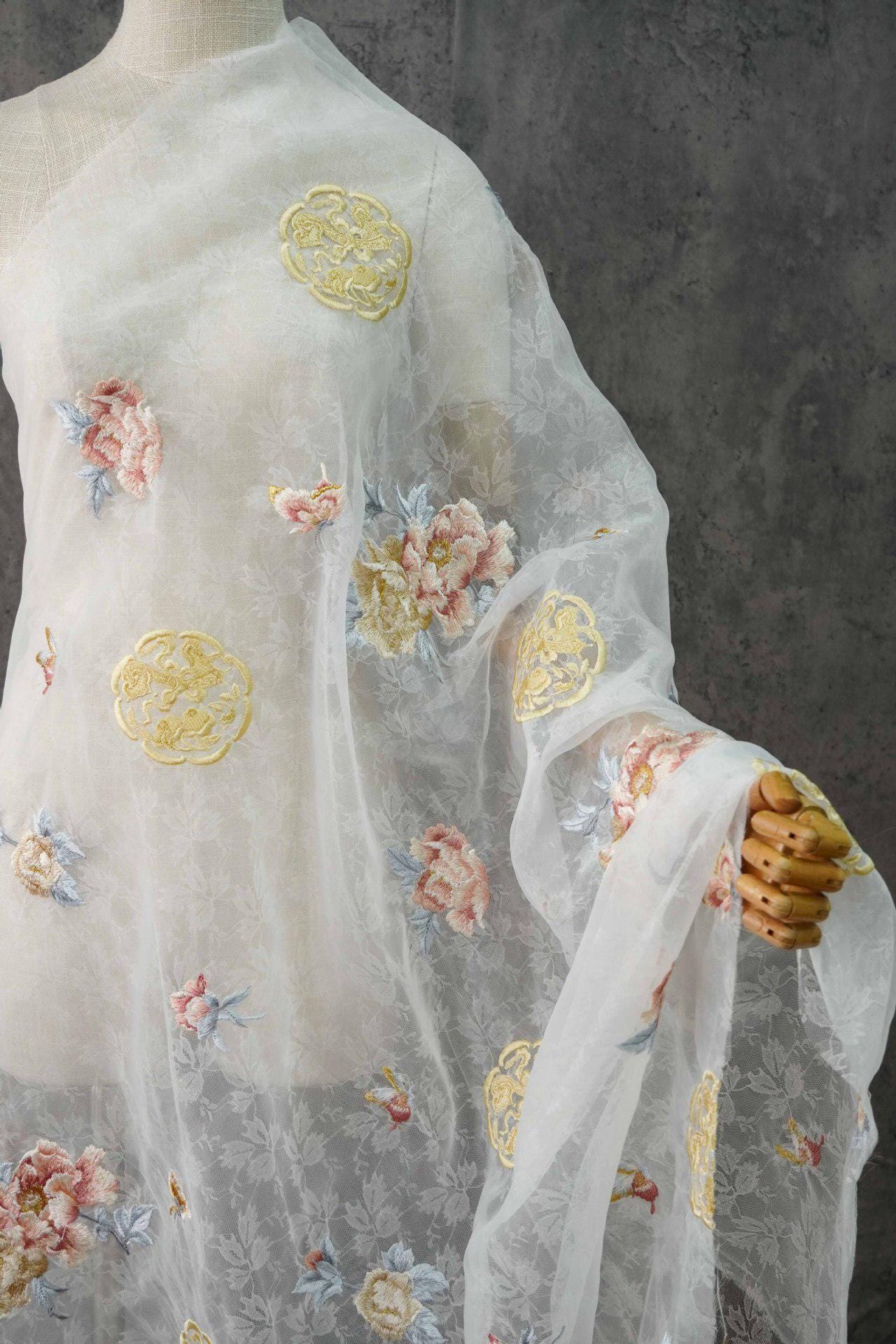 Embossed Flower Embroidery Organza Fabric: 3D Silk, Costume & Decor