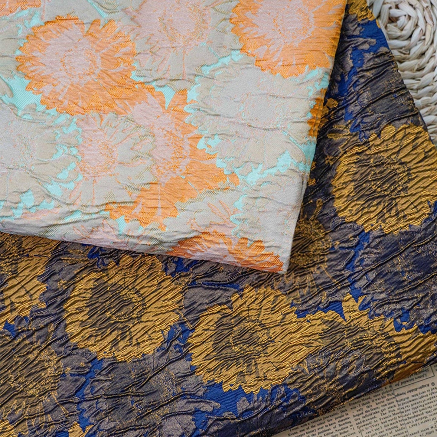Tissu jacquard à motif floral : style peinture à l’huile, ameublement, costume – 160 cm de large