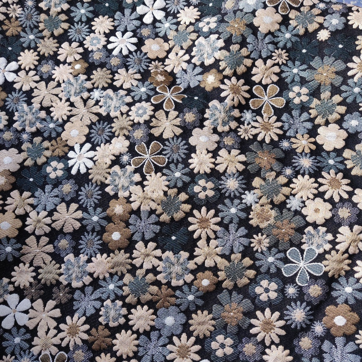 Floral Jacquard Woven Fabric: 3D Embossed Reversible Upholstery, Costume, Sewing - 54"W