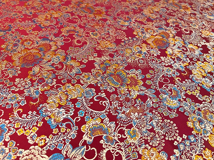 Tissu brocart de soie à motif pivoine : 75 cm de large (29,5 po) – Ameublement et costumes