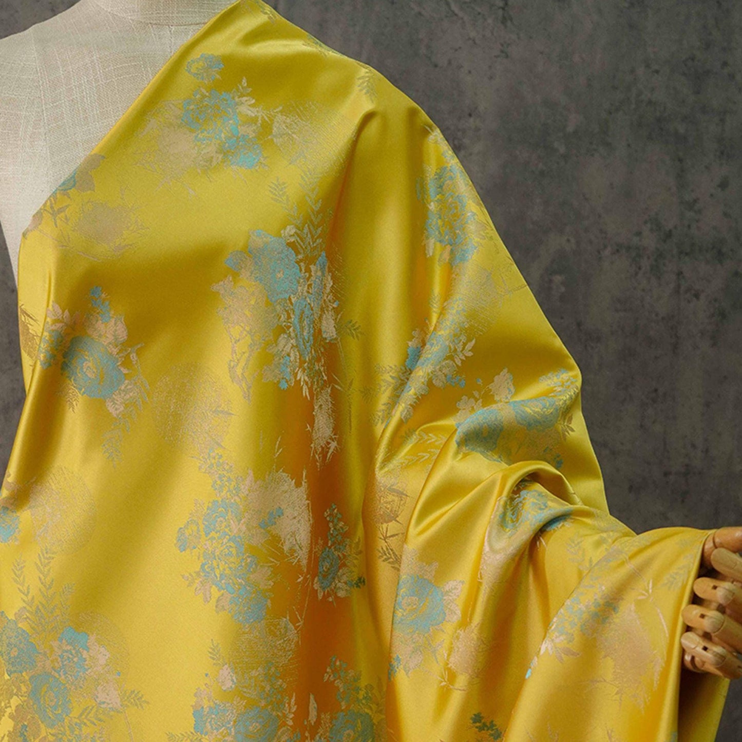Tissu jacquard brocart style palais rétro : 150 cm de large, polyester pour robe
