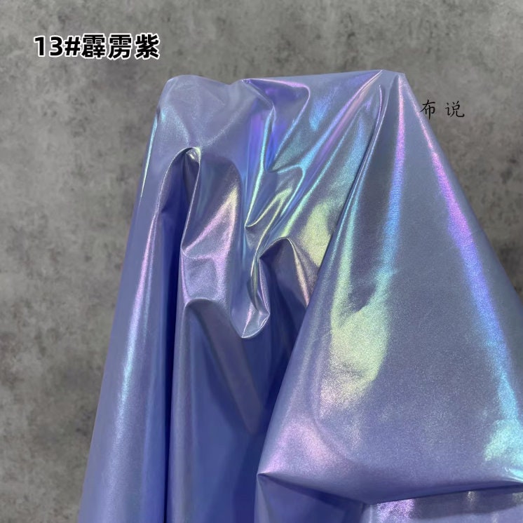 Metallic Silver Pleated Waterproof Fabric: Holographic Padded Jacket Material