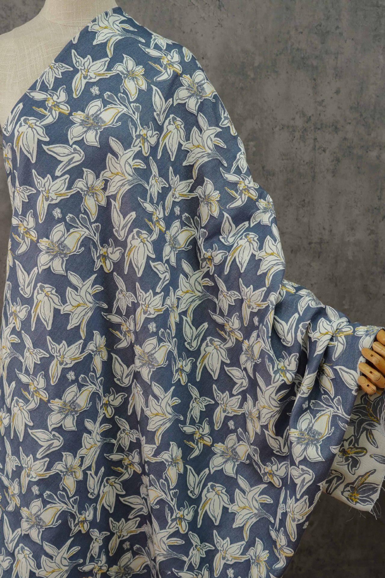 Jacquard Denim Fabric: 3D Reverse Design, Upholstery Sewing Material, 52"