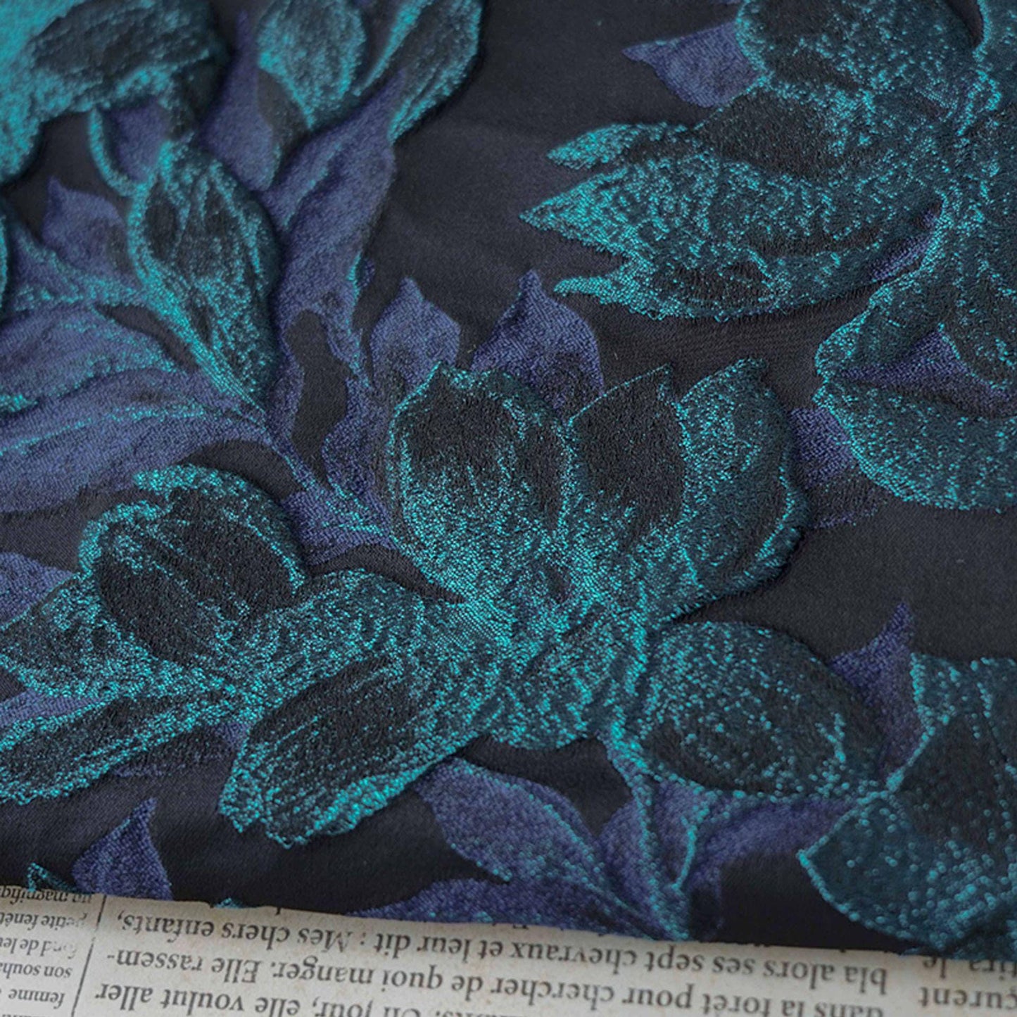 Magnolia Jacquard Fabric: Retro Palace Style Polyester Damask