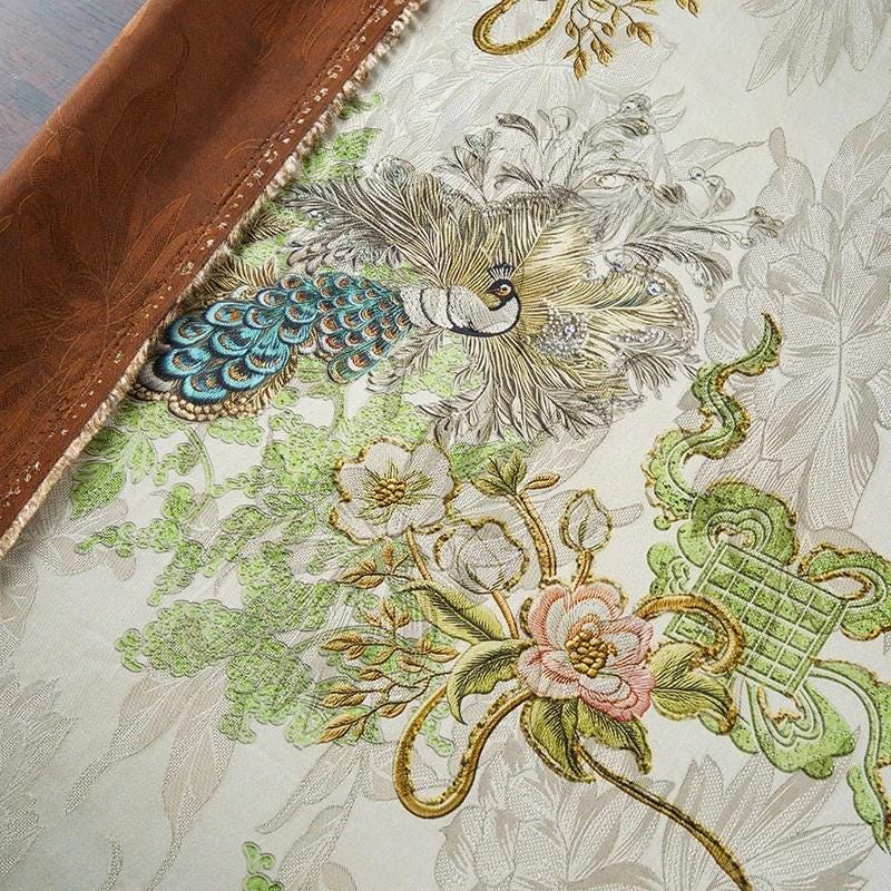 Tissu satiné de soie « Thé Paon » : Ameublement vert, costumes, rideaux (58 po L)