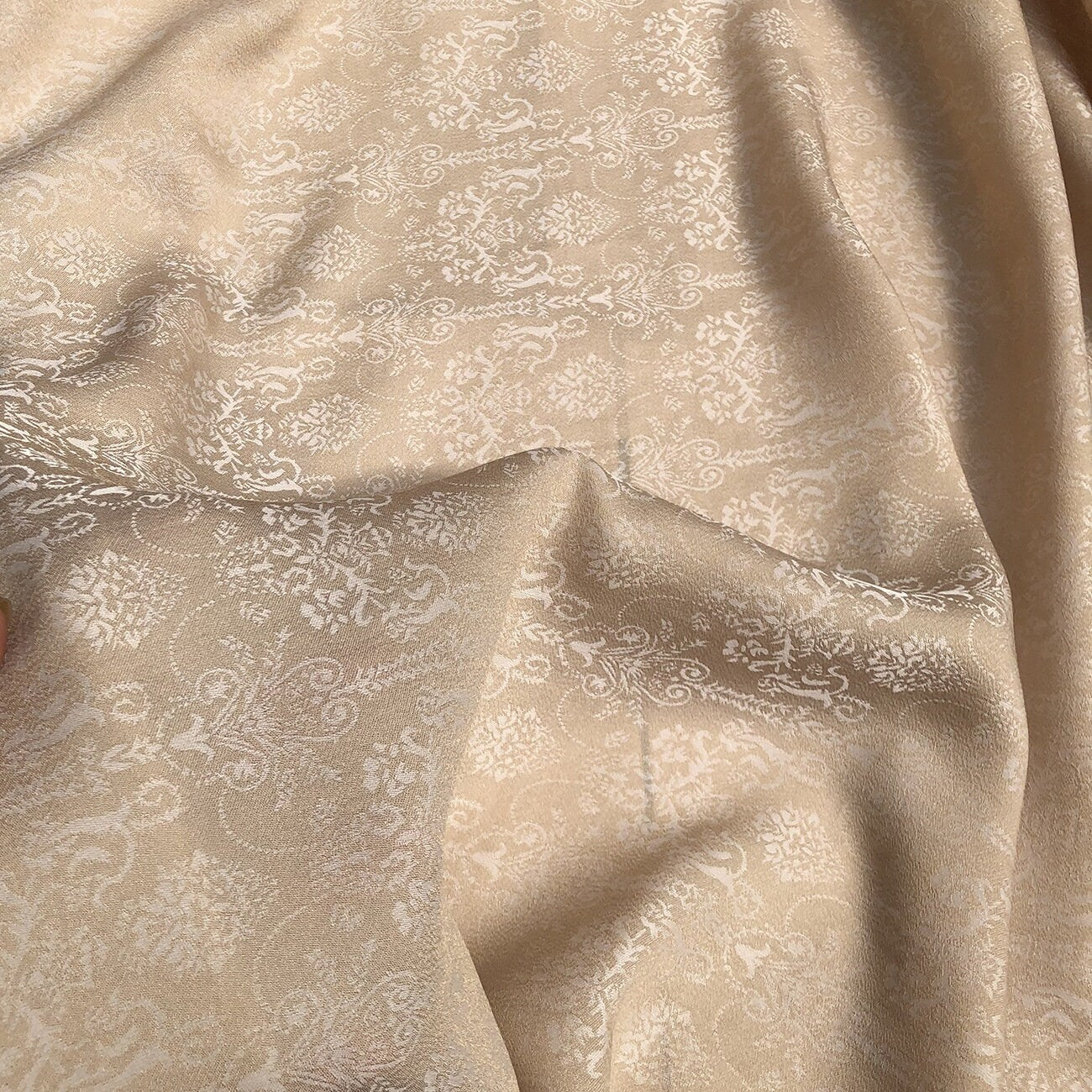 Tissu jacquard Palace : mélange de nylon et de coton bicolore, 145 cm de large