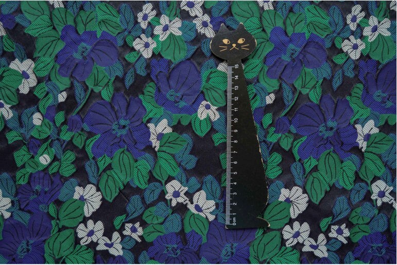 Floral Jacquard Fabric: 3D Embossed Reversible Woven Upholstery, Costume, Sewing (63"W By 1 yard)