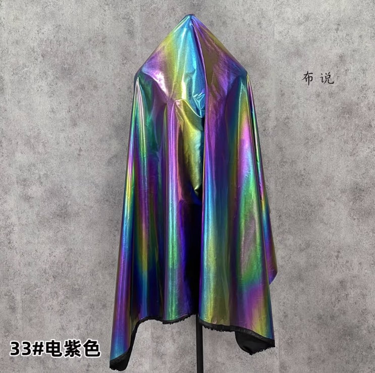 Metallic Silver Pleated Waterproof Fabric: Holographic Padded Jacket Material