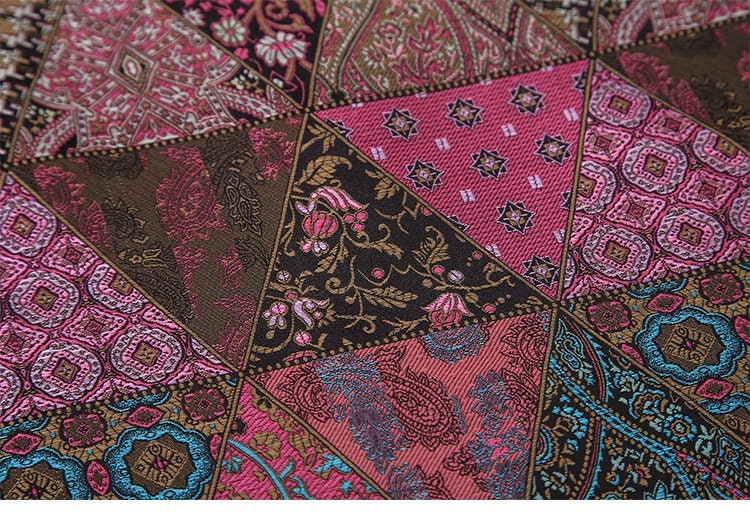 Tissu patchwork en brocart de soie : tissu jacquard damassé pour costumes