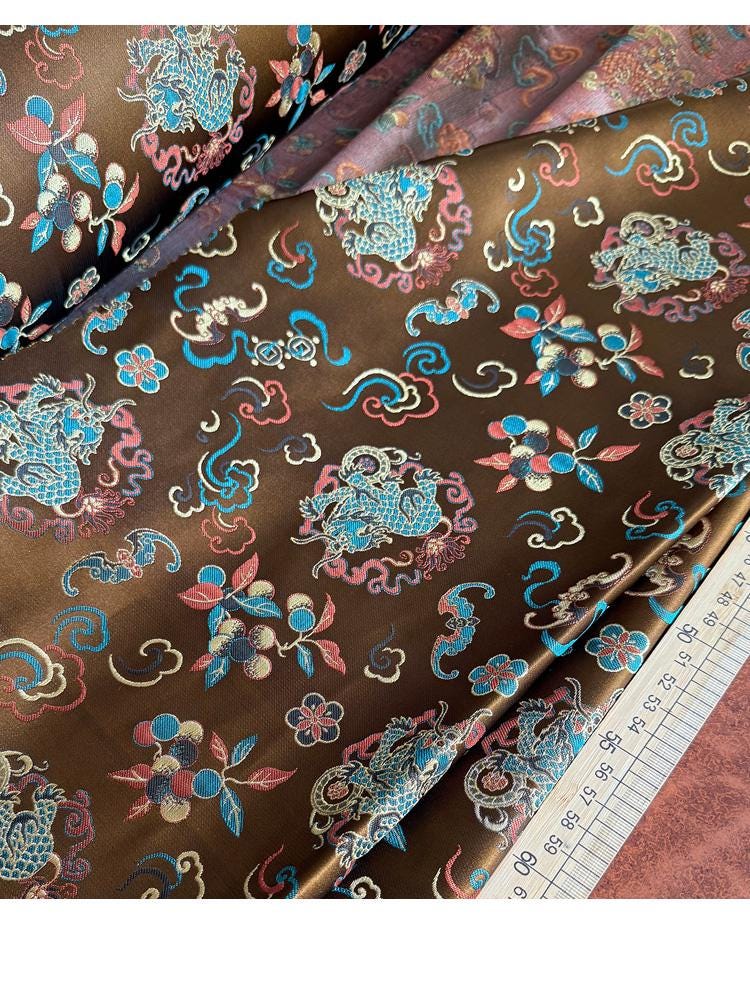 Tissu brocart de soie et rayonne couleur café ��� Kirin Fortune Patte" Large