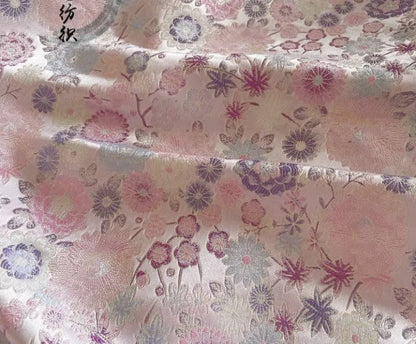 Tissu brocart japonais Nishijin : soie jacquard hortensia, 150 cm de large