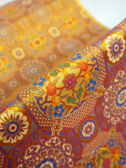 Tissu brocart à fleurs de prunier : tissu pour coussin Cheongsam chinois (29,5 po L)