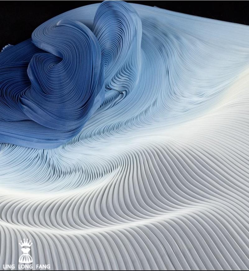 Gradient 3D Pleated Organza Fabric: 55" Wide Designer Material