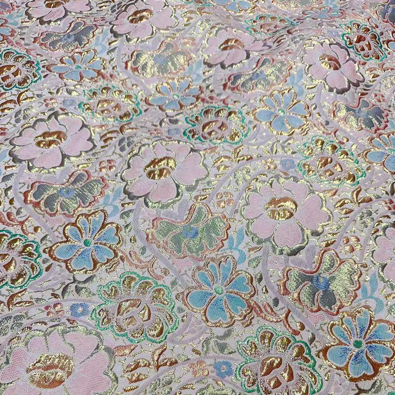 Tissu jacquard floral à fil doré : texture 3D, largeur 140 cm (55 po), vendu au mètre