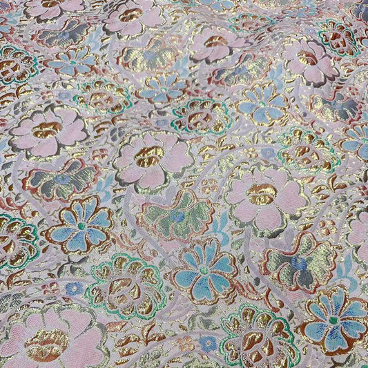 Tissu jacquard floral à fil doré : texture 3D, largeur 140 cm (55 po), vendu au mètre
