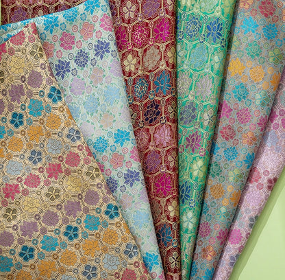 Tissu Nishijin Ori : Jacquard tortue, tissu d’ameublement japonais pour mariages (59 pouces de large, au mètre)