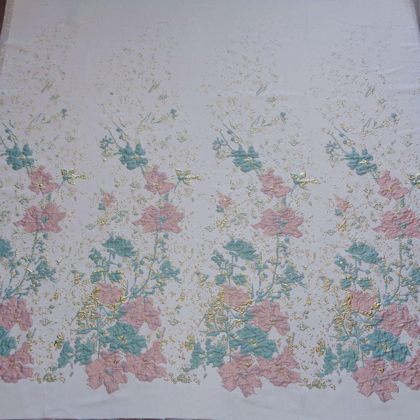 Gold Thread Jacquard Fabric: Palace Style 3D Texture, 56" Wide