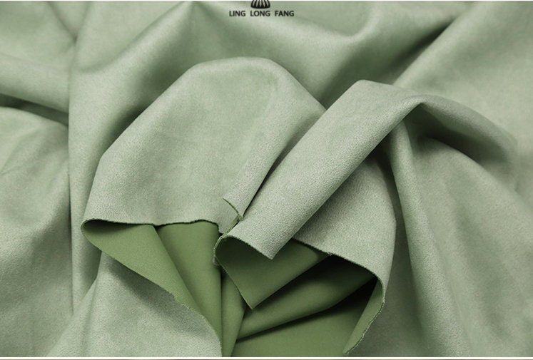 Tissu extensible en imitation daim : mélange de polyester et d’élasthanne, largeur 147 cm