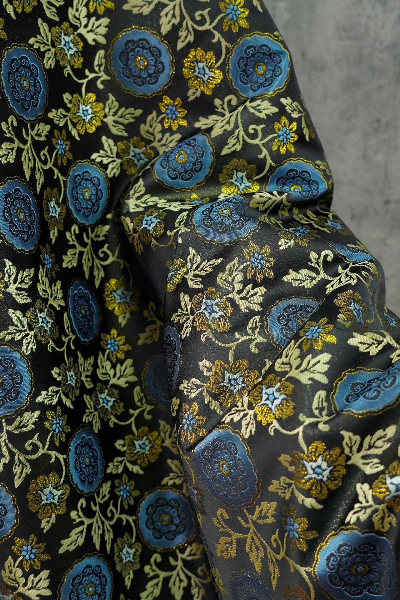 Botanical Song Jin Brocade Textile - Woven Creeping Vine and Small Flowers Design, 59"Wide