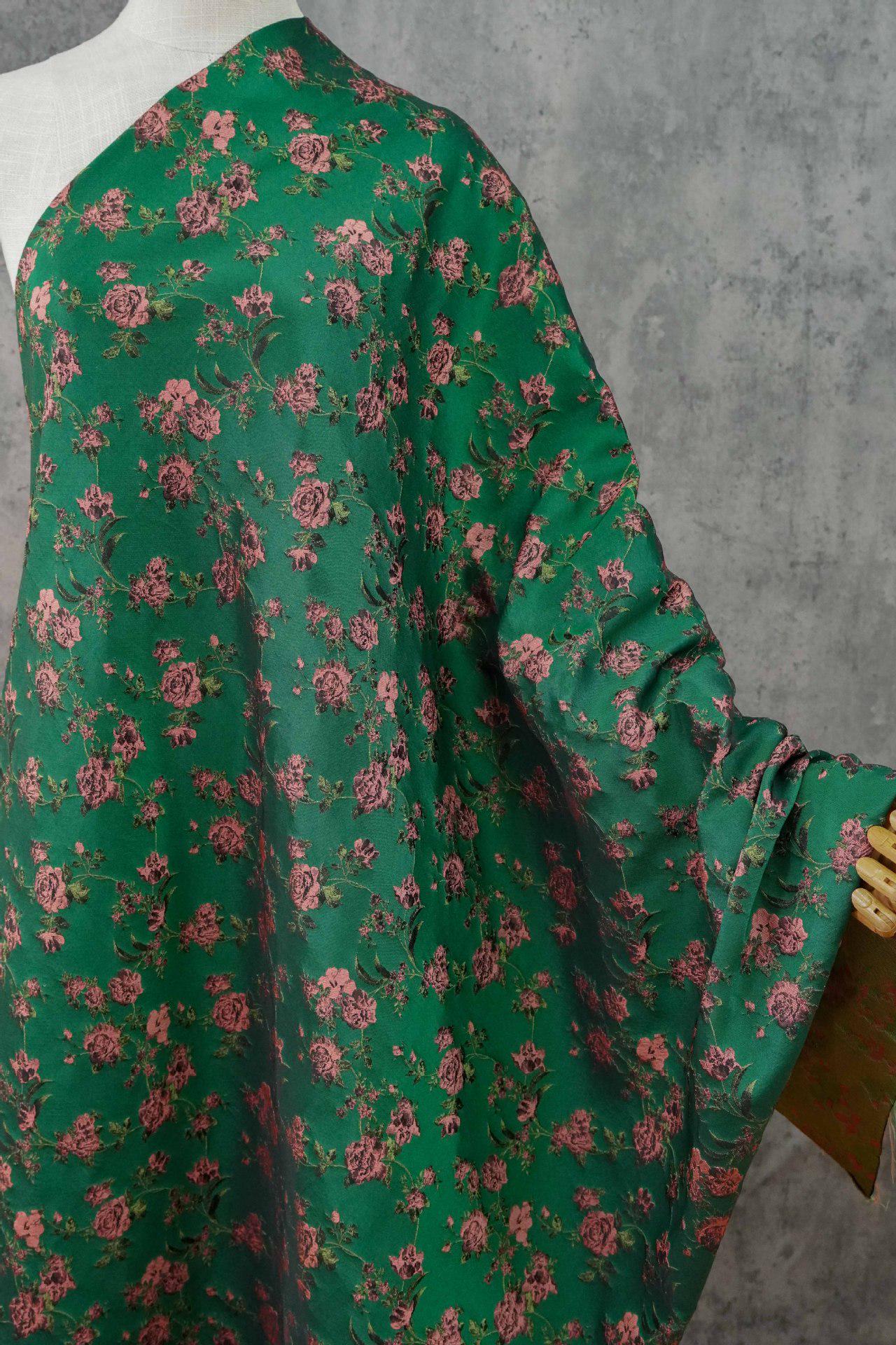 Tissu jacquard chinois vintage : matériau d'ameublement pour costumes de 160 cm de large