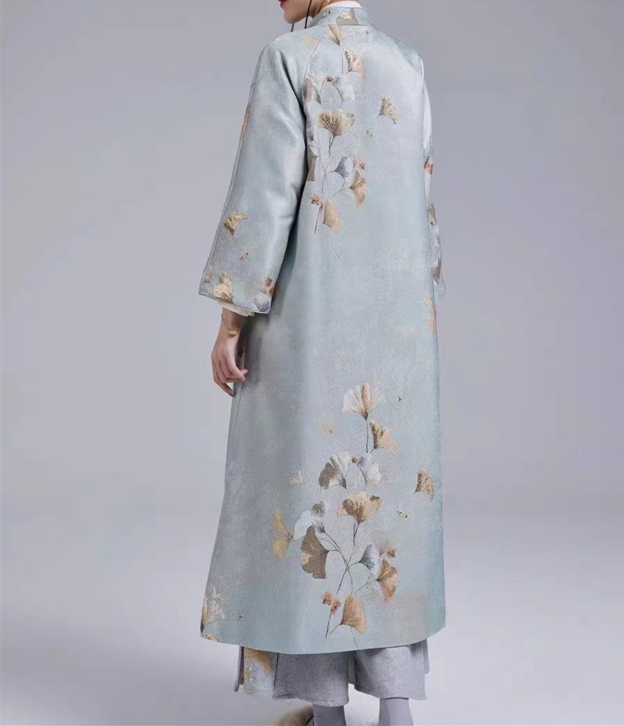 Ginkgo Pattern Jacquard Satin Fabric: Costume, Upholstery, Sewing (55"W)