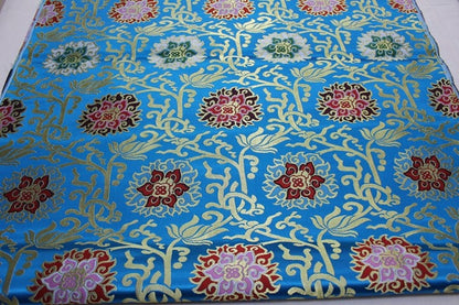 Tissu brocart jacquard à motifs floraux : style sino-mongol (vendu au mètre)