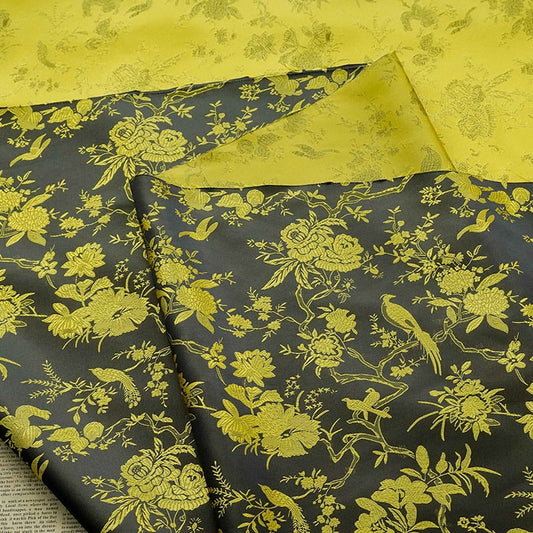 Housse de coussin, taie d'oreiller, cheongsam, qipao, tissu d'ameublement, costume, sac, en brocart chinois noir et or à motifs d'oiseaux sauvages et d'azalées, idéal pour la confection de tissus et d'accessoires de couture.