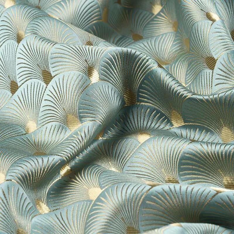 Tissu brocart à feuilles de ginkgo : 150 cm de large, mélange de rayonne et de satin