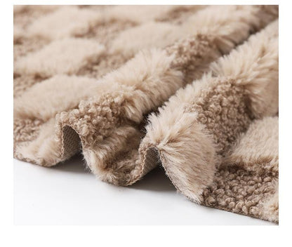 Teddy Faux Rabbit Fur Fabric: Plush Cosplay Costume Material (63")