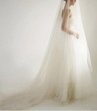 Ivory Tulle Fabric: Stiffened Nylon Veil, Prom & Costume Fabric (118" Wide)