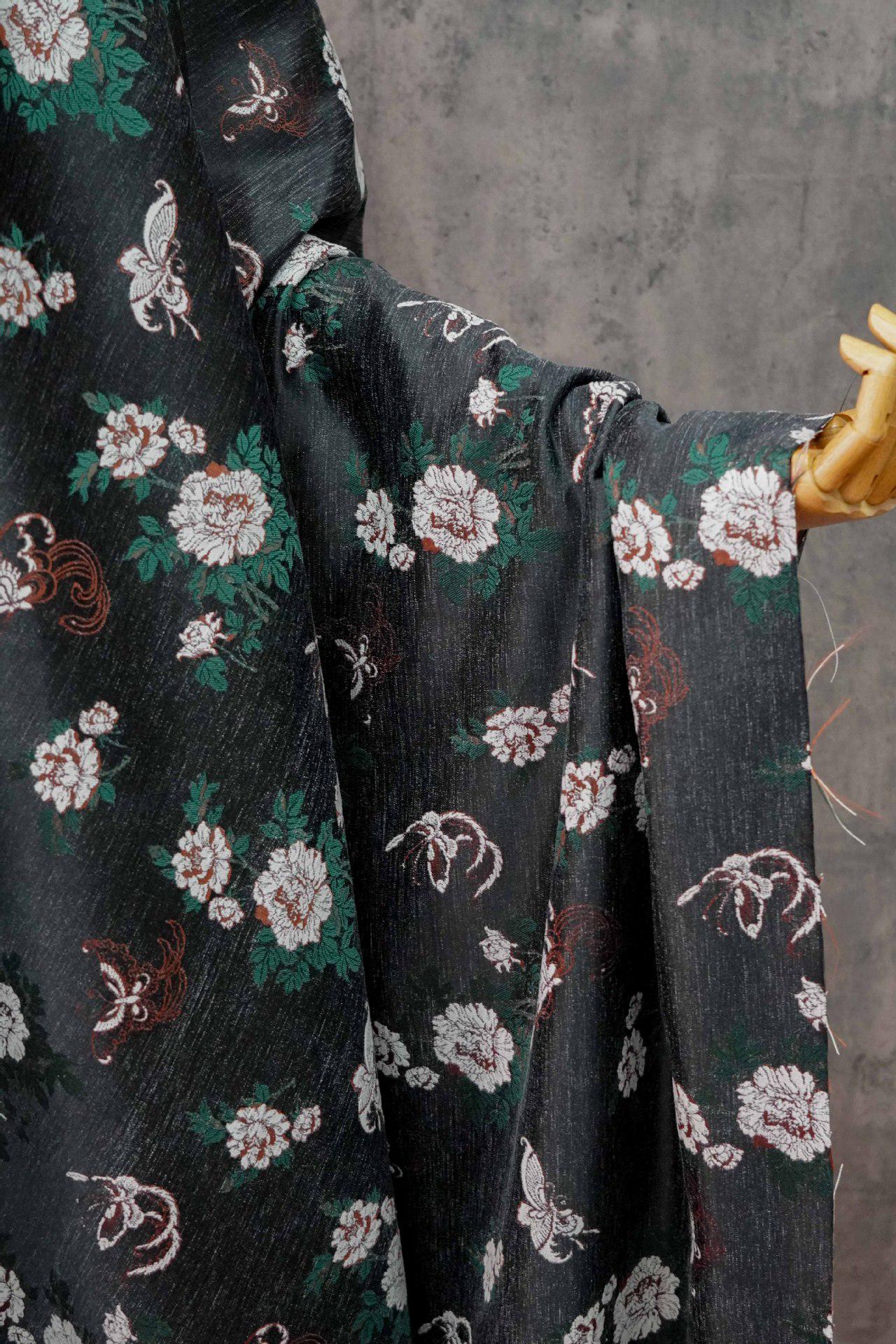 Floral Jacquard Chenille Fabric: 59"W Upholstery Sewing Material