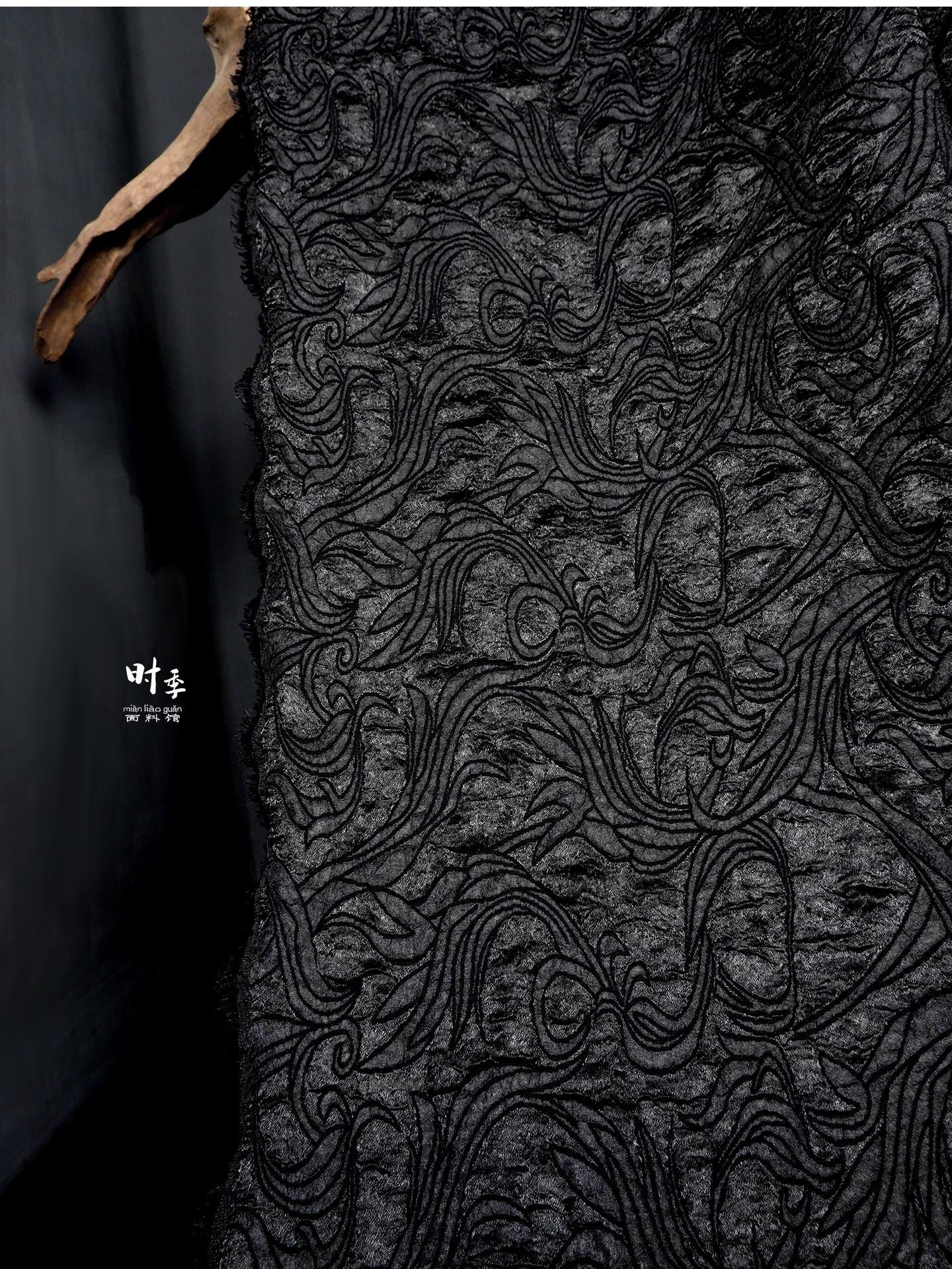 Tissu brocart jacquard queue de phénix noir | Tissu couture gaufré (largeur 150 cm)