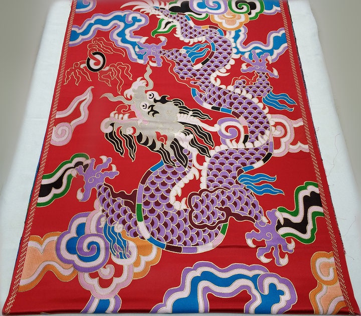 Tissu brocart de soie brodé à double dragon - Modèle de cheongsam de mariage