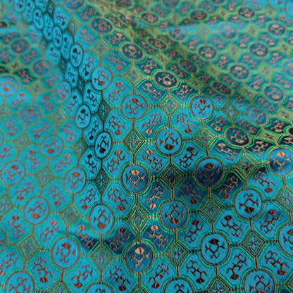 Tissu brocart jacquard à motifs floraux : mélange de soie et de rayonne, style Tang chinois