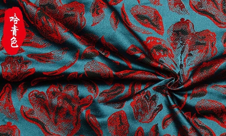 Floral Jacquard Brocade Fabric: Chinese Traditional Rose Petal Sewing Fabric
