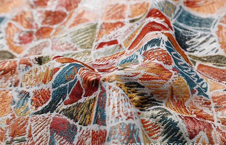 Tissu jacquard chenille : motif vitrail, 140 cm de large